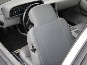 Image 72/92 of DeLorean DMC-12 (1982)