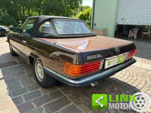 Bild 4/10 von Mercedes-Benz 500 SL (1982)