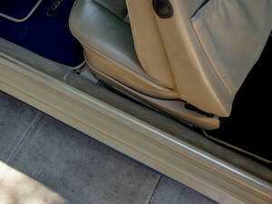 Image 34/50 of Mercedes-Benz 500 SEC (1989)