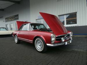 Image 9/27 of Mercedes-Benz 280 SL (1970)