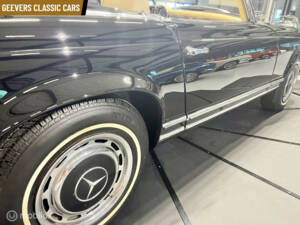 Image 14/46 de Mercedes-Benz 280 SL (1970)