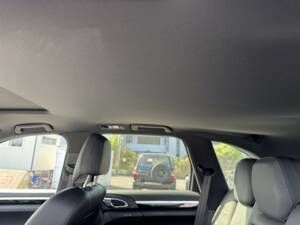 Bild 35/61 von Porsche Cayenne S (2010)