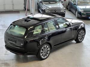 Immagine 40/42 di Land Rover Range Rover D350 (2022)