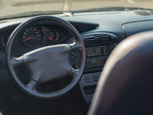 Image 30/41 of Porsche 911 Carrera (2000)