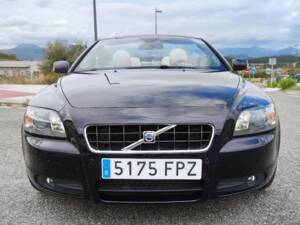 Bild 3/7 von Volvo C70 T5 (2007)