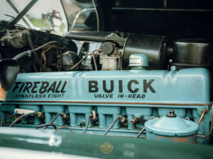 Image 23/50 de Buick Roadmaster (1948)