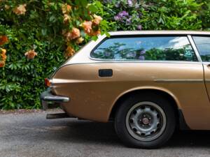 Image 31/50 of Volvo 1800 ES (1973)