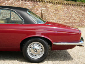 Imagen 22/50 de Jaguar XJ 6 L 4.2 (1977)