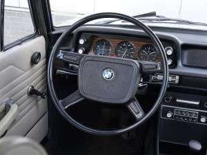 Image 24/27 of BMW 2002 (1974)