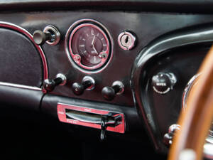 Afbeelding 76/94 van Aston Martin DB 4 (1960)