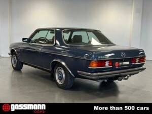 Imagen 8/15 de Mercedes-Benz 230 CE (1982)