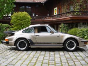 Image 3/17 of Porsche 911 Turbo 3.3 Flachbau (1982)