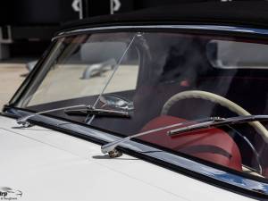 Image 29/48 de Mercedes-Benz 190 SL (1958)