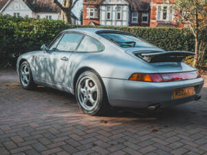 Image 8/50 of Porsche 911 Carrera (1994)