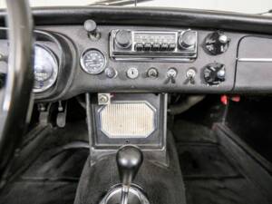Imagen 42/82 de MG MGB (1967)