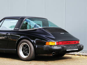 Image 34/67 de Porsche 911 2.7 S (1977)