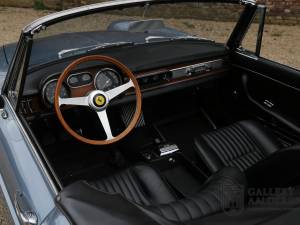 Afbeelding 3/50 van Ferrari 275 GTS (1966)