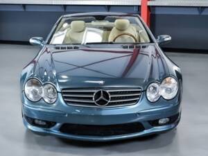 Image 2/7 of Mercedes-Benz SL 500 (2005)