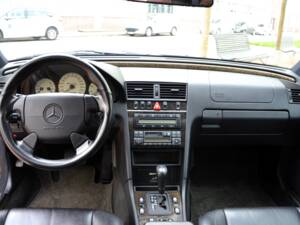 Bild 13/18 von Mercedes-Benz C 43 AMG (1998)