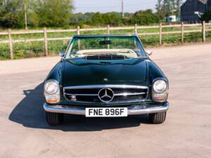Afbeelding 6/43 van Mercedes-Benz 280 SL (1968)