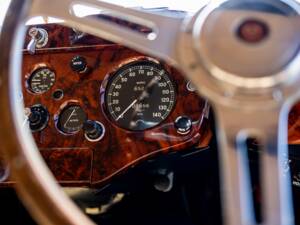 Image 38/50 of Jaguar XK 140 FHC (1955)