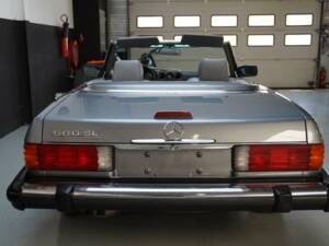 Bild 42/50 von Mercedes-Benz 560 SL (1989)