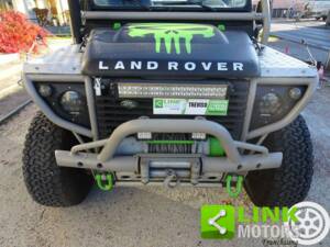 Image 9/10 de Land Rover Defender 90 Td5 (2000)