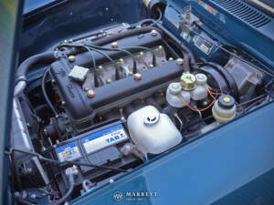 Image 34/85 de Alfa Romeo 1750 GT Veloce (1970)