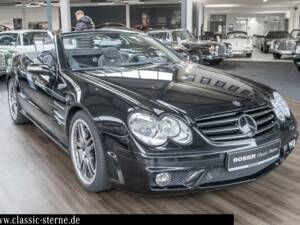 Image 7/15 of Mercedes-Benz SL 55 AMG (2006)