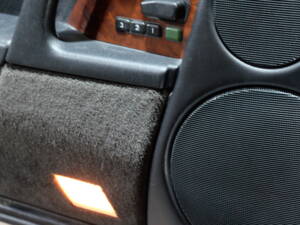 Afbeelding 23/38 van Mercedes-Benz 300 SL (1990)