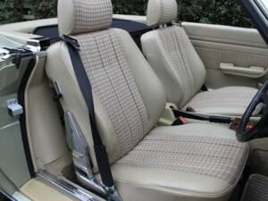 Image 10/18 of Mercedes-Benz 300 SL (1986)