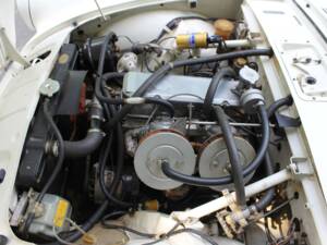 Image 21/23 of Sunbeam Alpine Mk V (1966)