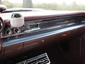Bild 23/40 von Cadillac 62 Coupe DeVille (1959)