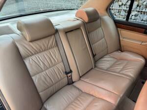 Immagine 66/99 di BMW 735i (1988)