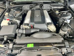 Immagine 26/48 di BMW 740i (2001)