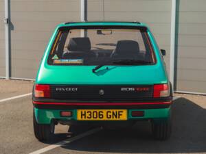 Bild 41/50 von Peugeot 205 GTi 1.9 (1991)