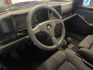 Bild 19/22 von Lancia Delta HF Integrale 16V (1991)