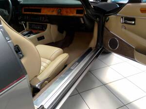 Image 29/70 of Jaguar XJ-S Convertible (1988)