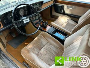 Bild 8/10 von FIAT 130 Coupe (1972)