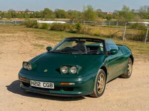 Image 37/50 of Lotus Elan (1991)