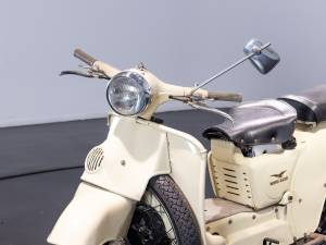 Image 16/24 of Moto Guzzi DUMMY (1961)