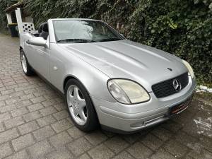 Immagine 4/22 di Mercedes-Benz SLK 200 (1998)