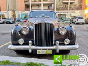 Image 2/10 of Bentley S 1 (1957)
