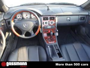 Image 9/15 of Mercedes-Benz SLK 320 (2001)