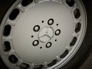 Image 30/99 of Mercedes-Benz 300 SL (1987)