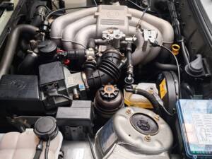 Image 3/12 of BMW 320i (1990)