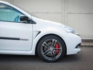 Image 9/58 de Renault Clio III 1.4 16V (2010)