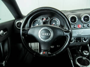 Immagine 8/50 di Audi TT 1.8 T (1999)