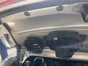 Image 38/39 of Porsche 911 Carrera 4S (2002)