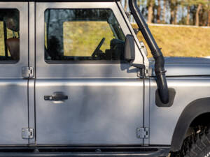 Image 20/98 of Land Rover Defender 130 Double Cab (2008)